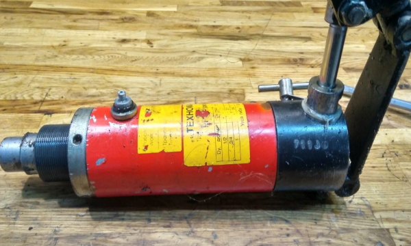 Ремонт гидравлического ручного трубогиба ТЕХНОМАШ РГУ-90.